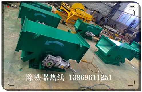 漿料管道除鐵器，湖北漿料管道除鐵器_湖北漿料管道除鐵器使用內(nèi)部構(gòu)造水泥造紙廠_管道除鐵器圖片 