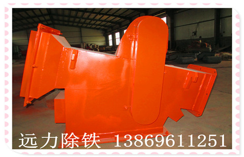 坊子石灰廠專用除鐵器,遠(yuǎn)力生產(chǎn)廠家,石灰廠用戶在選用除鐵器時(shí)必須先考慮是否是輸送膠帶輸送.帶寬.帶速.傾角,物料的性質(zhì).濕度.粒度.厚度,物料中的含鐵多少.鐵磁物的粒度.性質(zhì),除鐵要求.使用環(huán)境(溫度.濕度.粉塵.有無(wú)腐蝕性等).