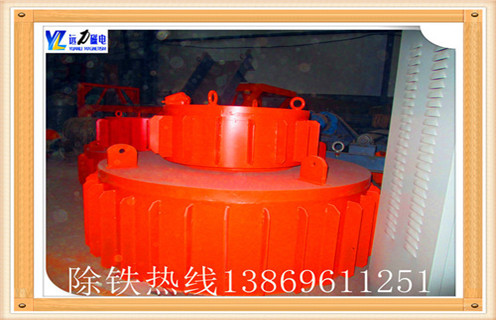 電磁除鐵器和永久磁鐵的兩端磁力最強(qiáng)。  　　電磁除鐵器的磁力大小可以改變。  　　電磁除鐵器的方向可以改變。  　　電磁除鐵器磁力可以掌控自如