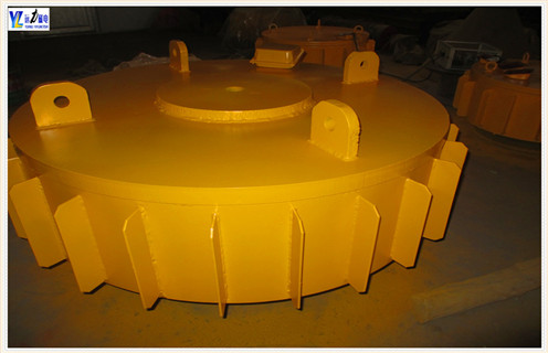 電磁除鐵器如何加大研發(fā)力度出好質(zhì)量，我們作為眾多的電磁除鐵器生產(chǎn)廠家，所生產(chǎn)出來的產(chǎn)品獲得了廣大客戶的好評如潮，到底是什么原因才能得到如此好的成績呢? 　　在除鐵器的眾多產(chǎn)品中都保持高速的增長，作為參與者將自始至終加大這方面的投入，特別是技術(shù)的研制始終放在第一位，在任何時期都能保持增長，在不同的時期就要加大研發(fā)力度，始終在在前面才能獲得更加強(qiáng)大的增長，不然都走在后面有眾多的限制，不能快速的發(fā)展下去就要看待好這個問題，只能選擇好自己的發(fā)展方向在任何時期將保持高速的增長是我們非常愿意看到的情景，除鐵器只有這樣在任何時期保持前進(jìn)的腳步在未來任何時期都要站在最前面。